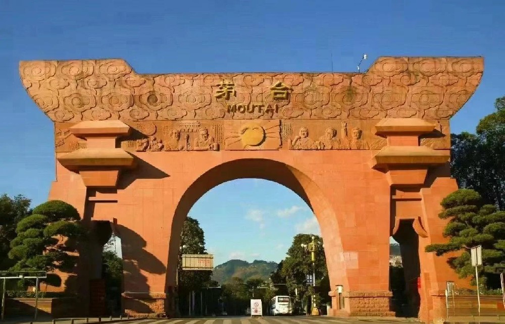 茅台酱香酒市场回暖，食品饮料板块配置性价比凸显